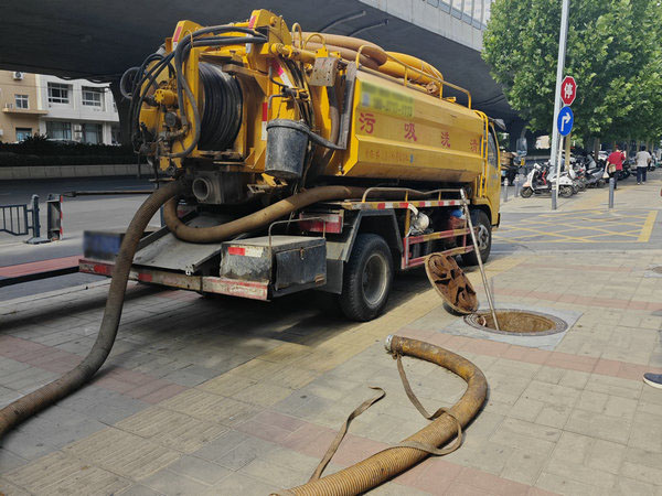 北京小區(qū)污水管道疏通作業(yè)的安全防護措施有哪些？